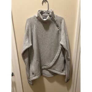 Athelta Girl Med 8-10 Gray Fleece Pullover w/Tulip Hem, Thumb Holes & Pockets